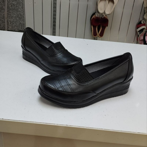 کفش طبی اصل تبریززنانه دخترانه کیفیت تضمینی جنس چرم دولایه سایز37تا42