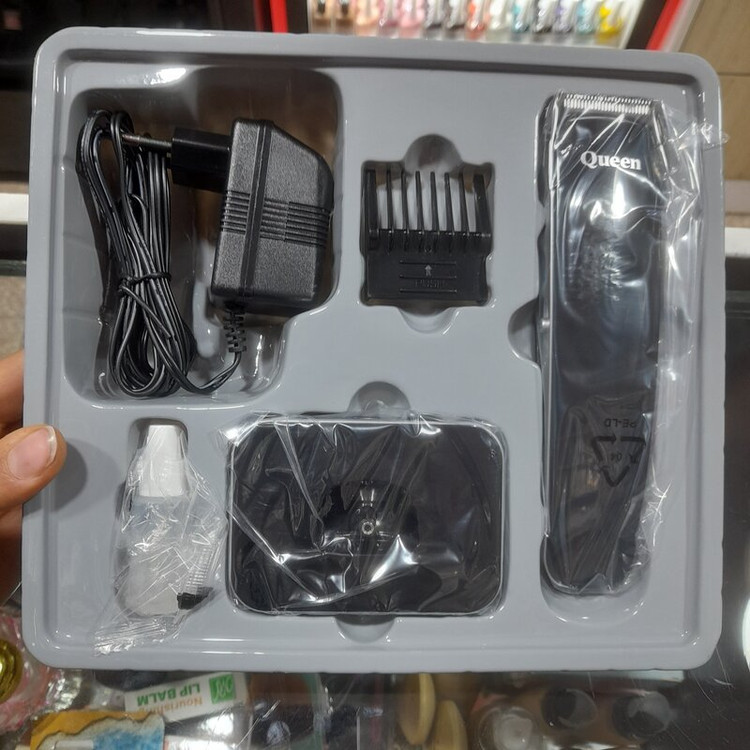 ماشین اصلاح سر و صورت تریمر شارژی طرح آیپد کوئین HC236i